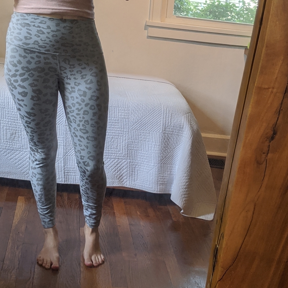 Yoga Leggings - XS (New w/ tag)